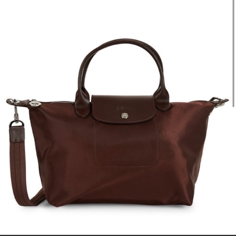 LE PLIAGE NEO TOTE IN CHOCOLATE WITH STRAP